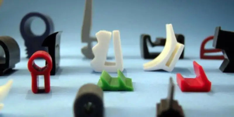 シリコーンモールド真空鋳造